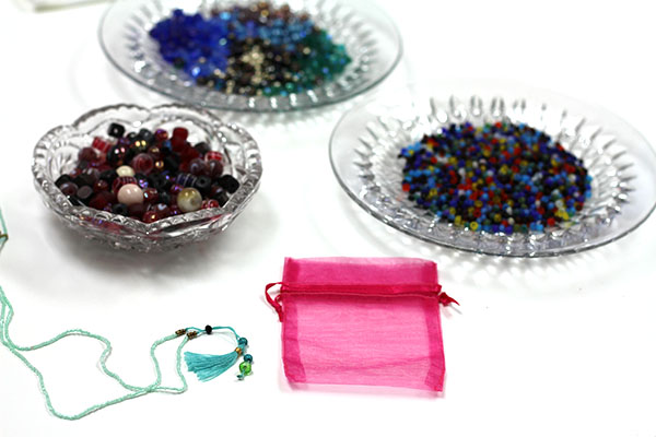 pink bag bead bowls